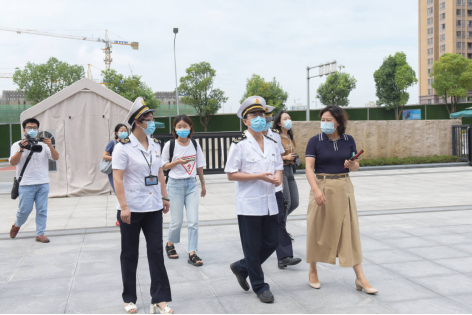 7月3日 渝北区教委、区应急局等相关部门到我校检查高考考点工作470.png